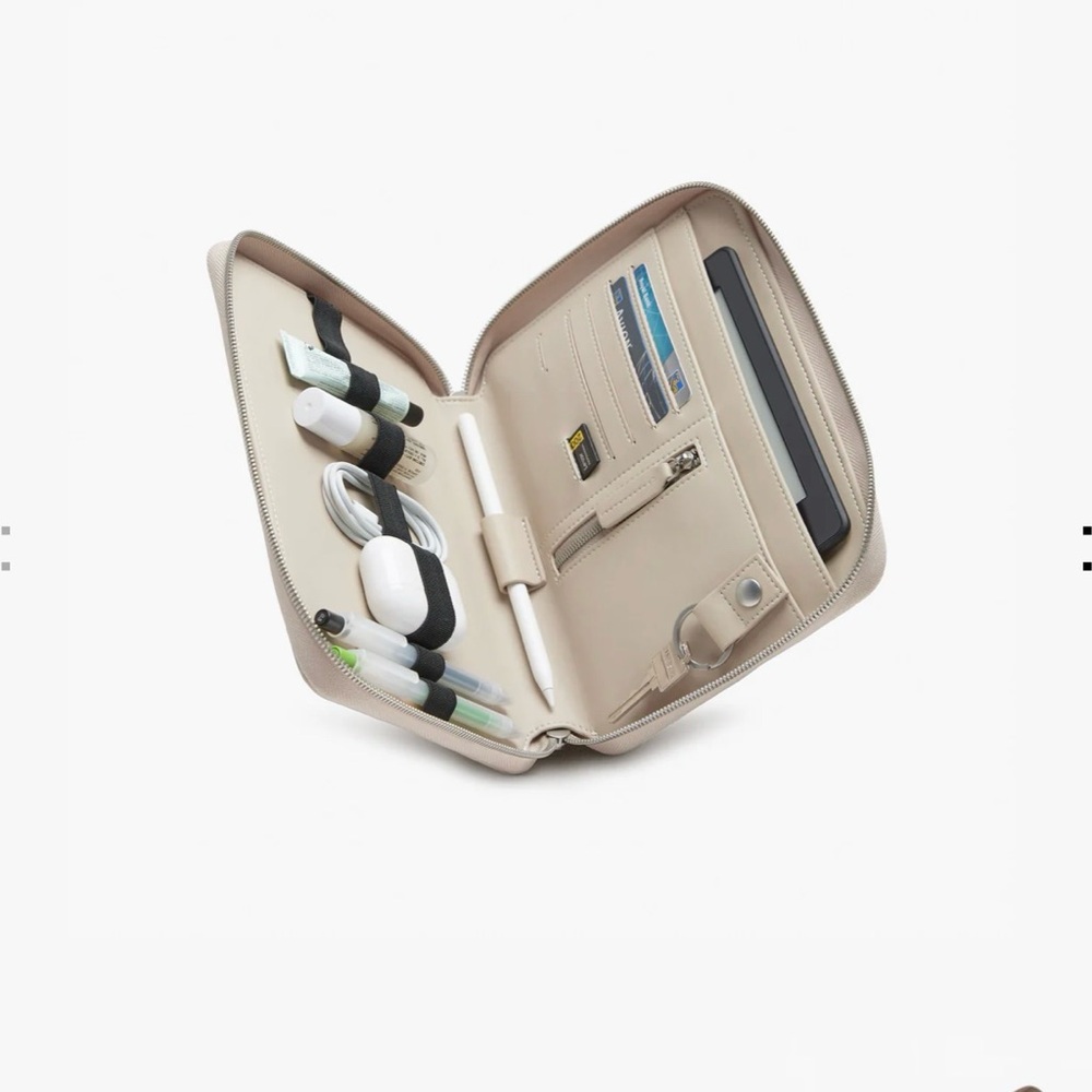 Leather Tech Organizer Pouch - Cream
